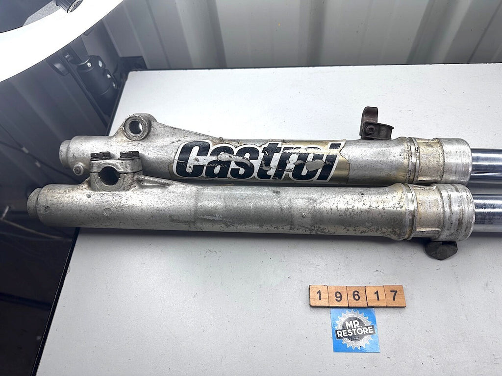 Yamaha IT465 Pair of Forks