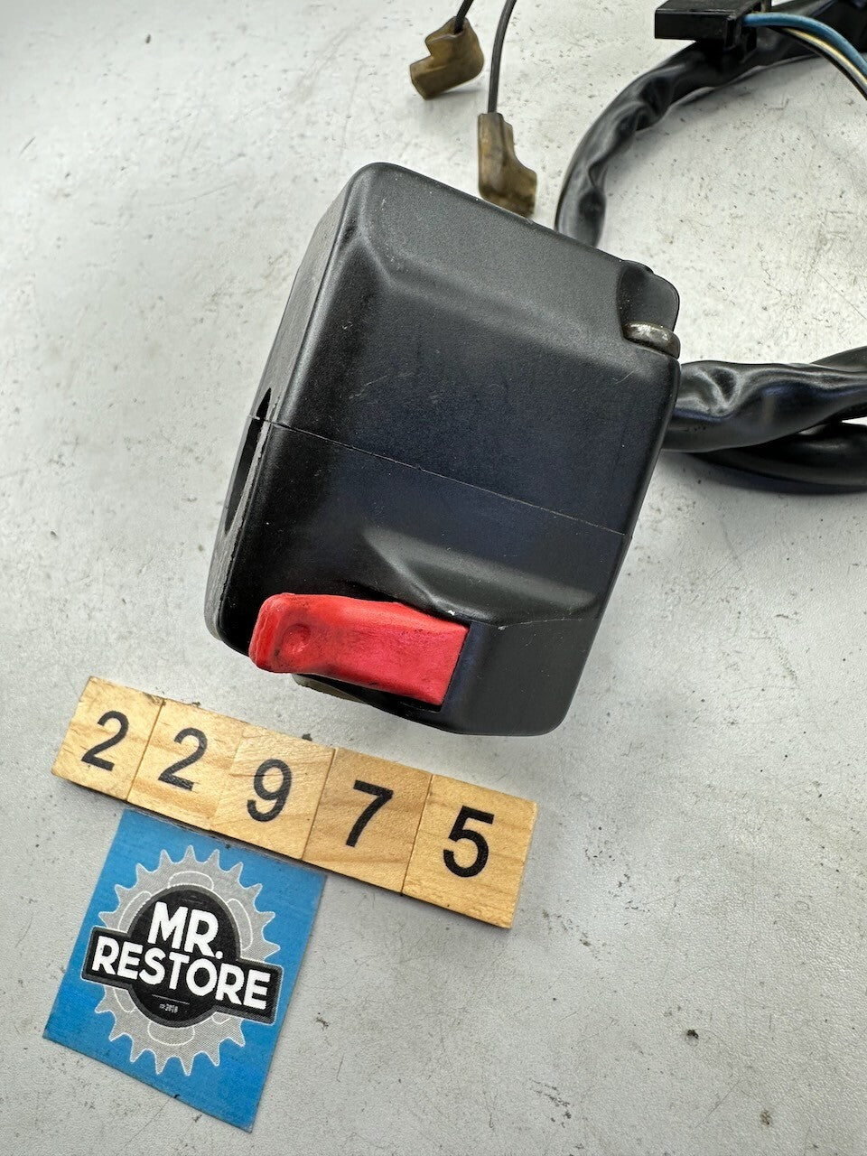 Yamaha FZR250 3LN L/H Handlebar Switch