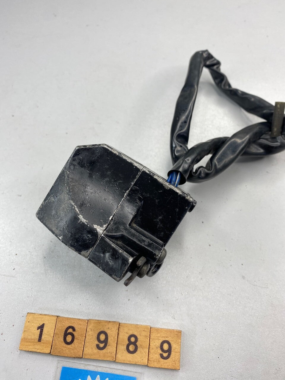 Yamaha FZR1000 EXUP R/H Handlebar Switch 