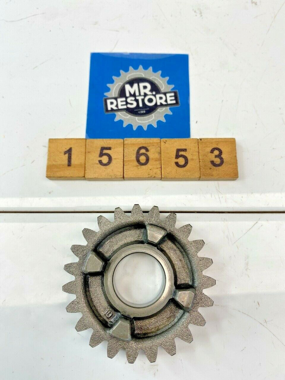 Suzuki RG250 - 6th Drive Gear 24261-16701