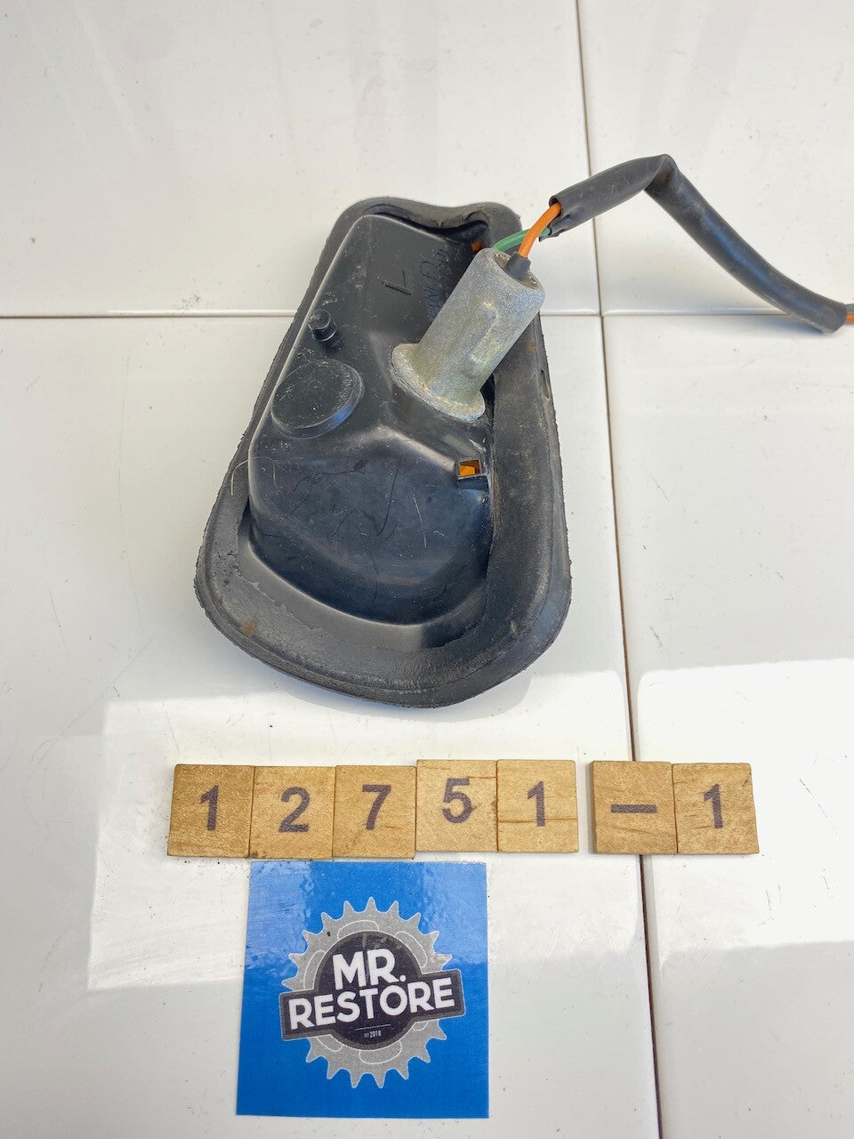 Honda MVX250 VT250 Front L/H Indicator assy