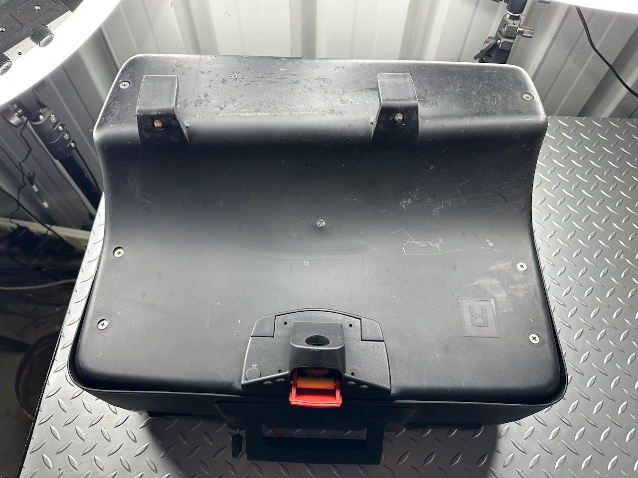 BMW F650GS '99-07' G650GS Pair of OEM Luggage Cases & Rack Mount Set & OEM Key