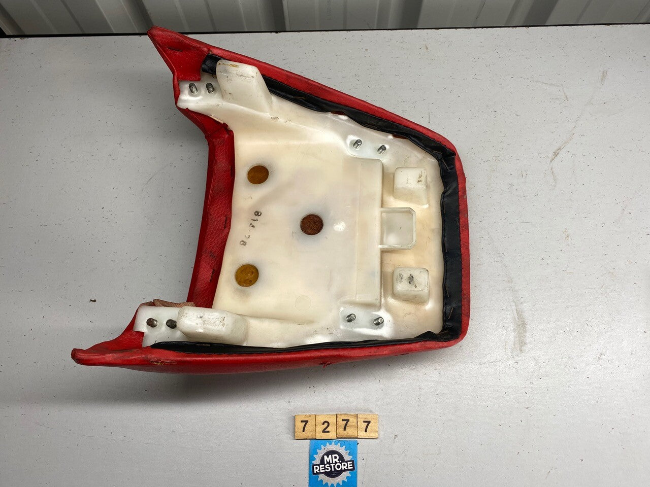 Kawasaki GPZ600 ZX600 Pillion Seat