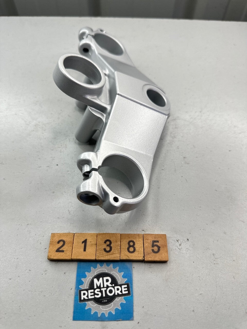 Yamaha TZR250 1986-88 1KT 2MA Triple Tree Top Clamp (for 29mm forks) (Painted)