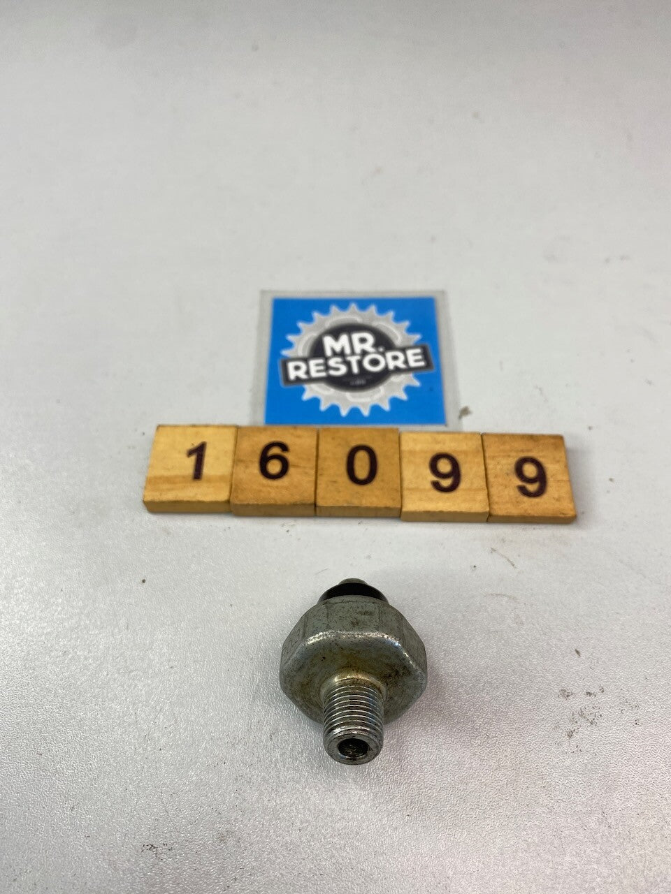 Suzuki GSXR1100 GSXR750 GSX750 Oil Pressure Switch 37820-34200 or 37820-33D10