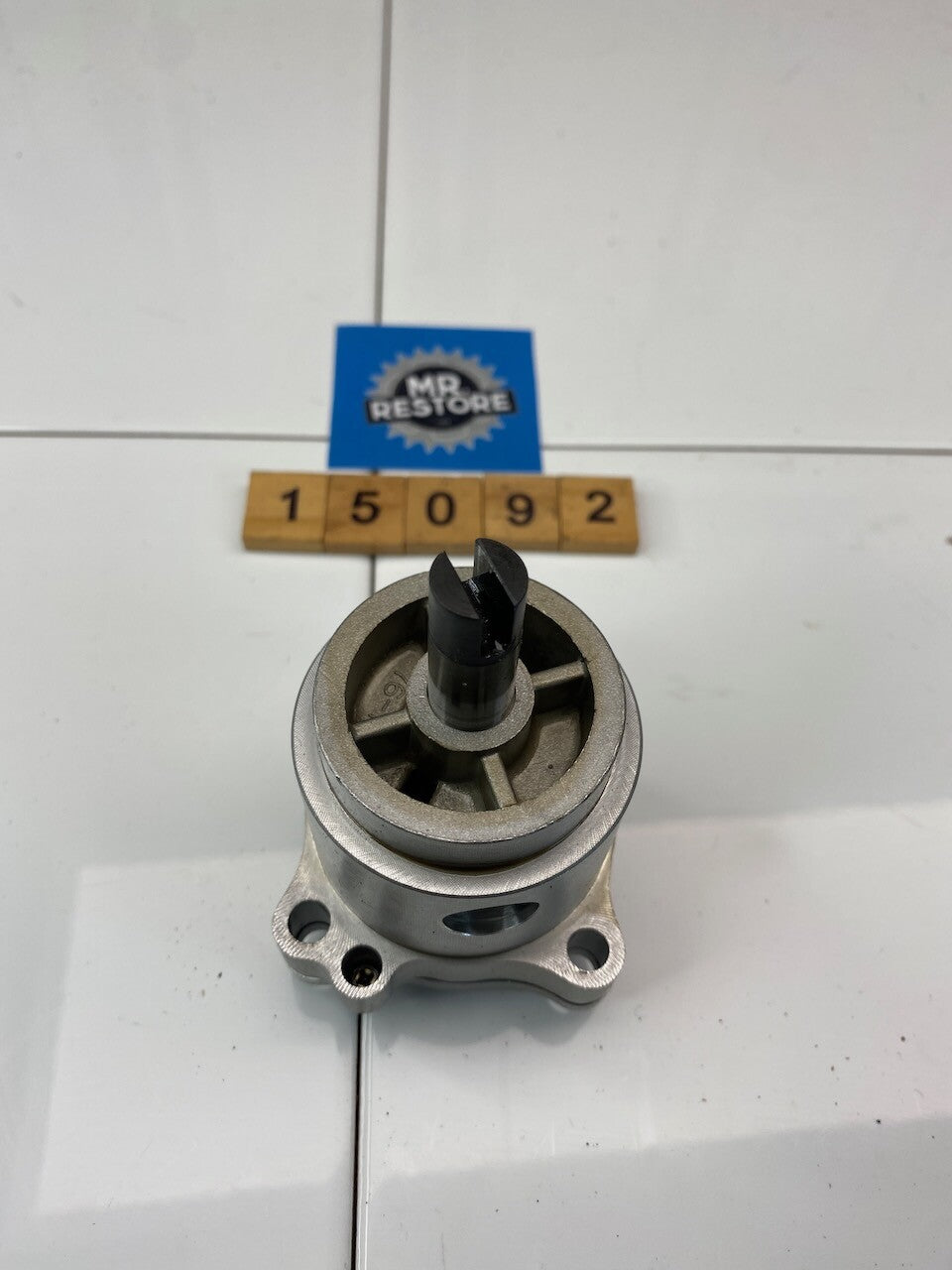 Suzuki GSX250F Across GSF250 Bandit - Mikuni Oil Pump 16400-05C01
