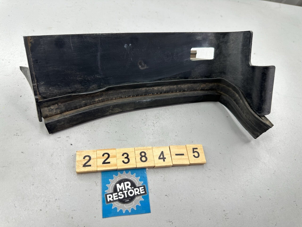 Kawasaki GPZ1000RX ZX1000 1986-88 Lower Cowling Cover & Seal 14024-1115