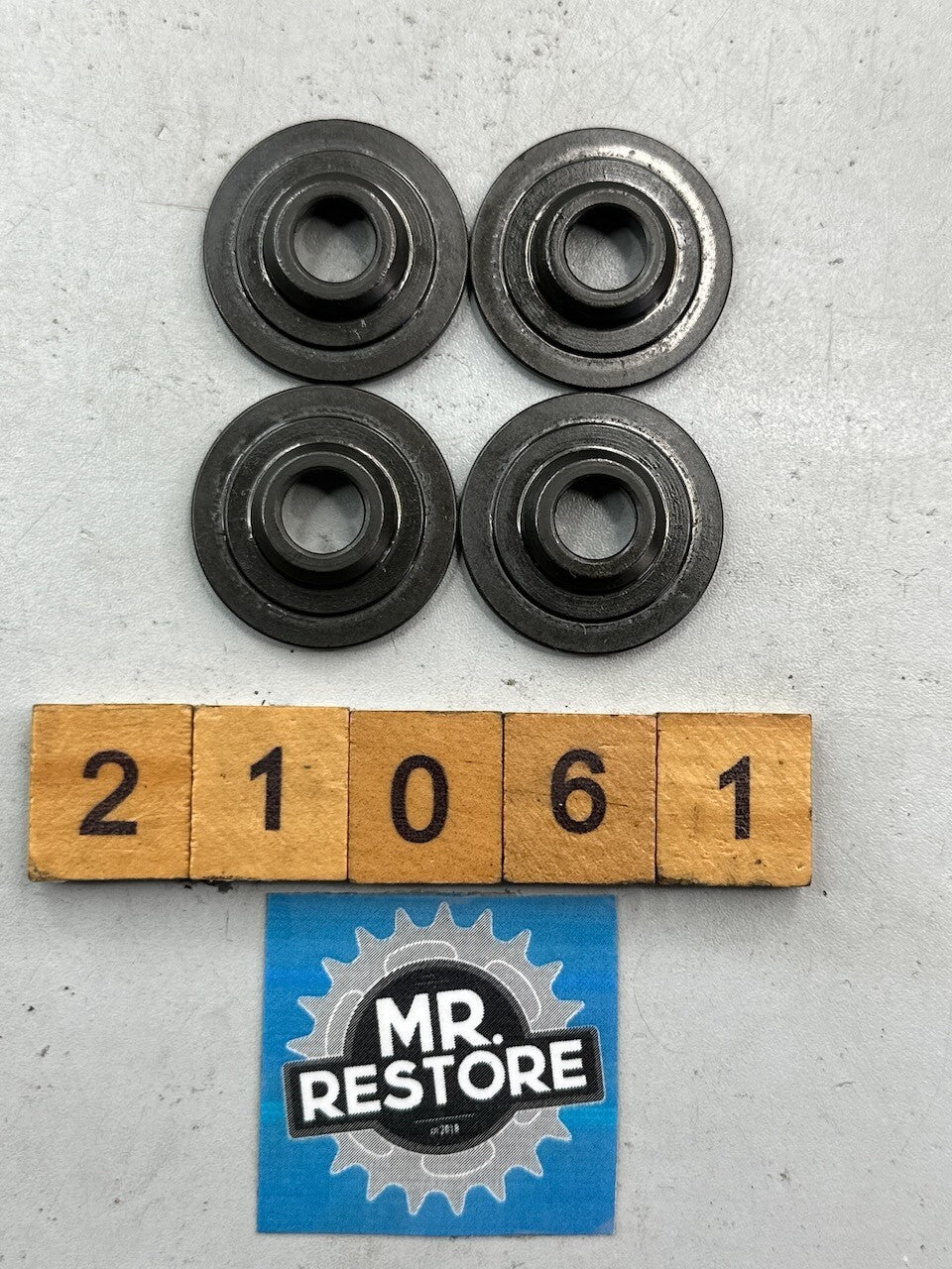 Yamaha XV1100 XV1000 XV920 XVS1100 Valve Spring Retainer x 4 - 4X7-12117