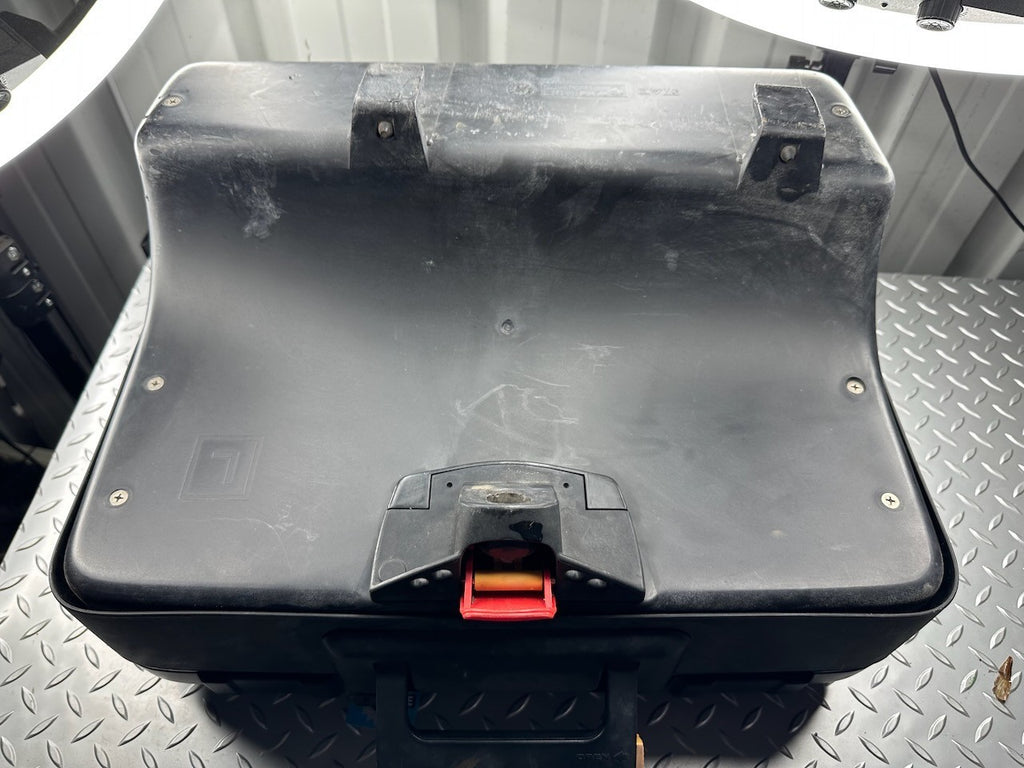 BMW F650GS '99-07' G650GS Pair of OEM Luggage Cases & Rack Mount Set & OEM Key