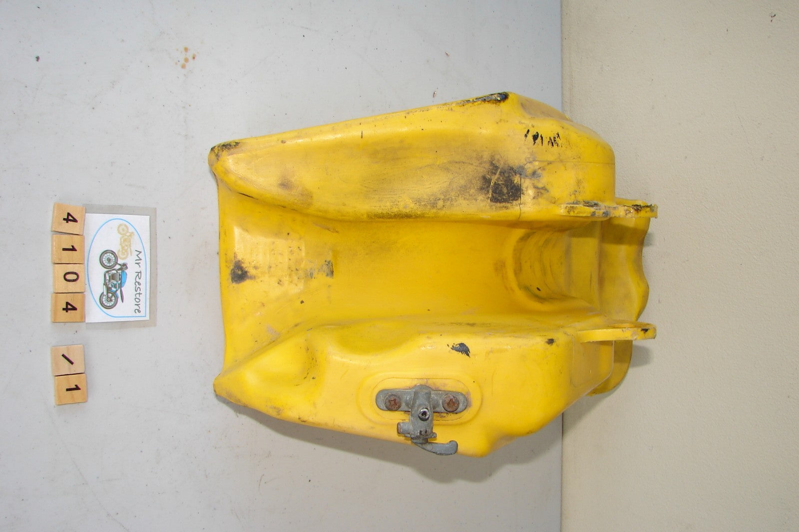 Suzuki RM125 1984- 1988 OEM Fuel Tank VMX