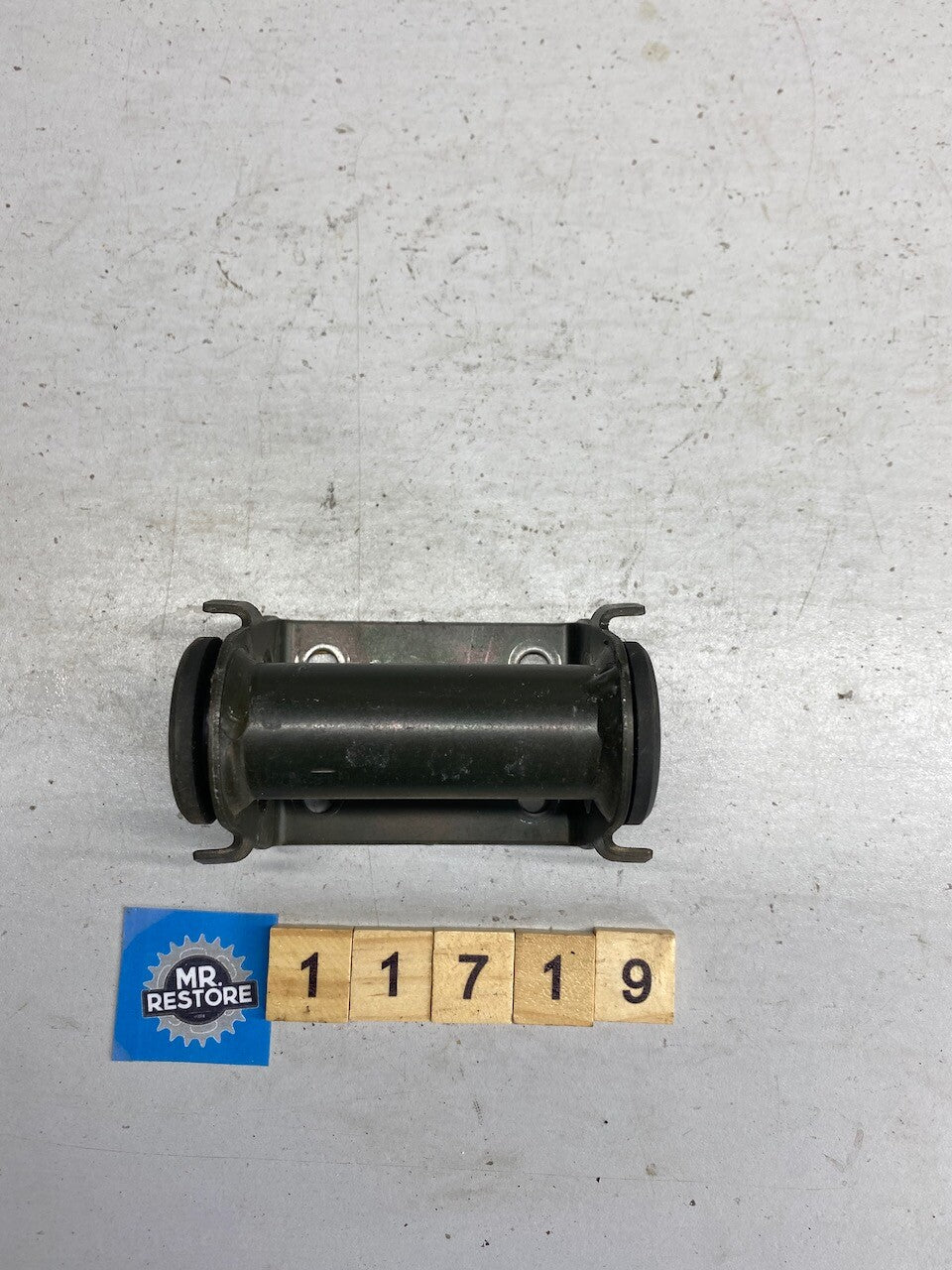Suzuki SV1000 Fuel Gas Tank Mounting Bracket 