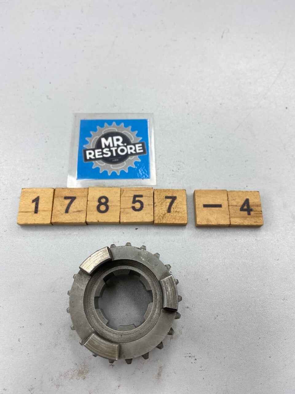 Yamaha SR500 SR400 XT500 TT500 Transmission 5th Wheel Gear 583-17251-01
