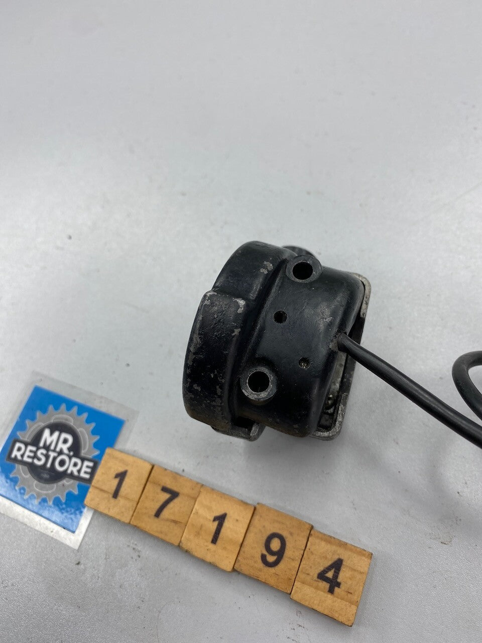 Yamaha TT250 1980-82 XT250 1980-83 R/H Handlebar Switch 3Y1-83976-01
