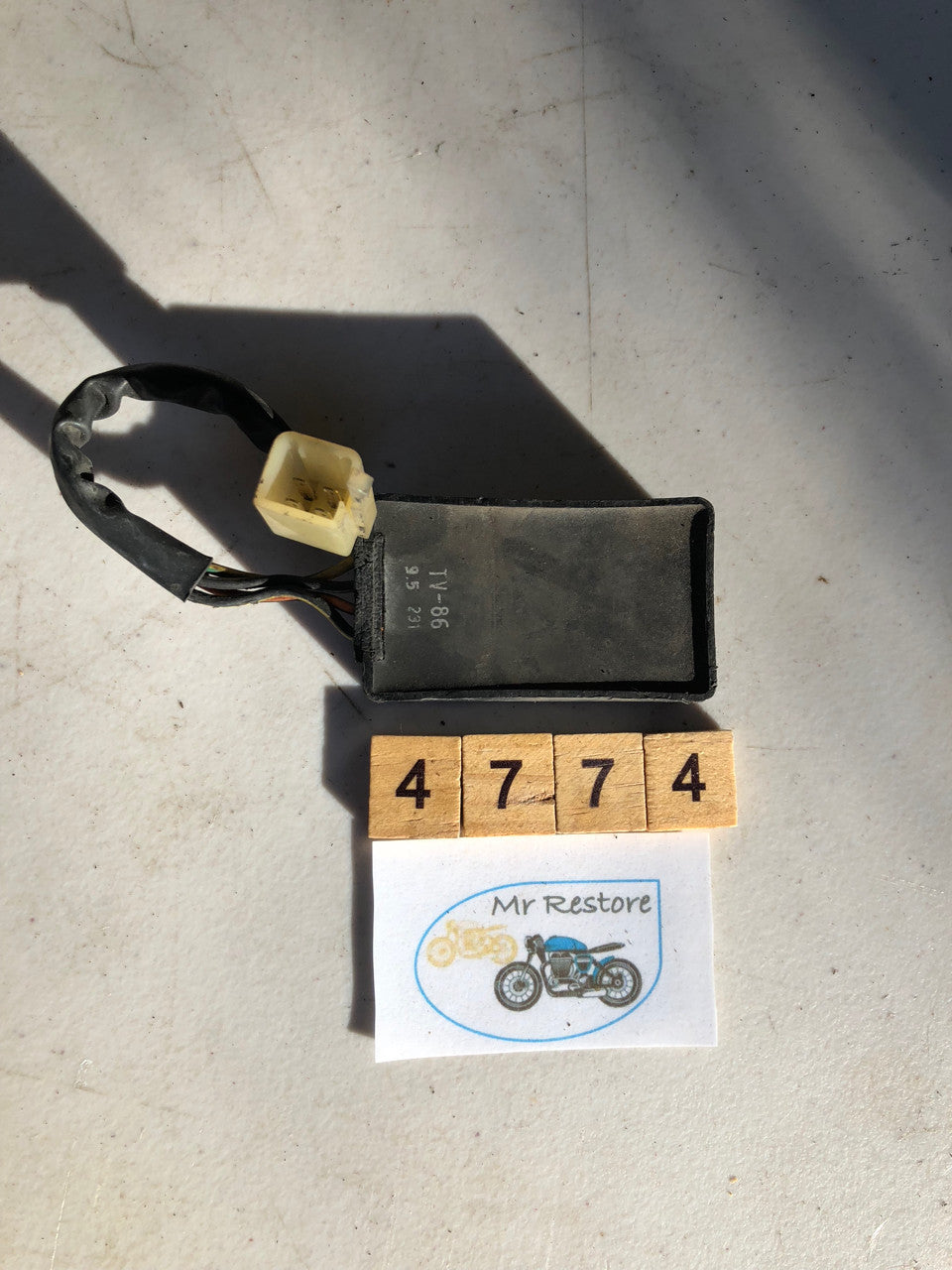 Suzuki RGV250 Shindengen CDI Genuine OEM TV-86