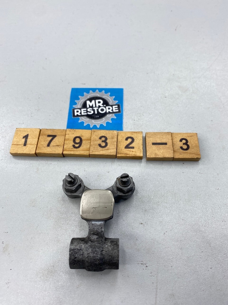 Honda VF750 VF700 Valve Rocker Arm 14611-MB0