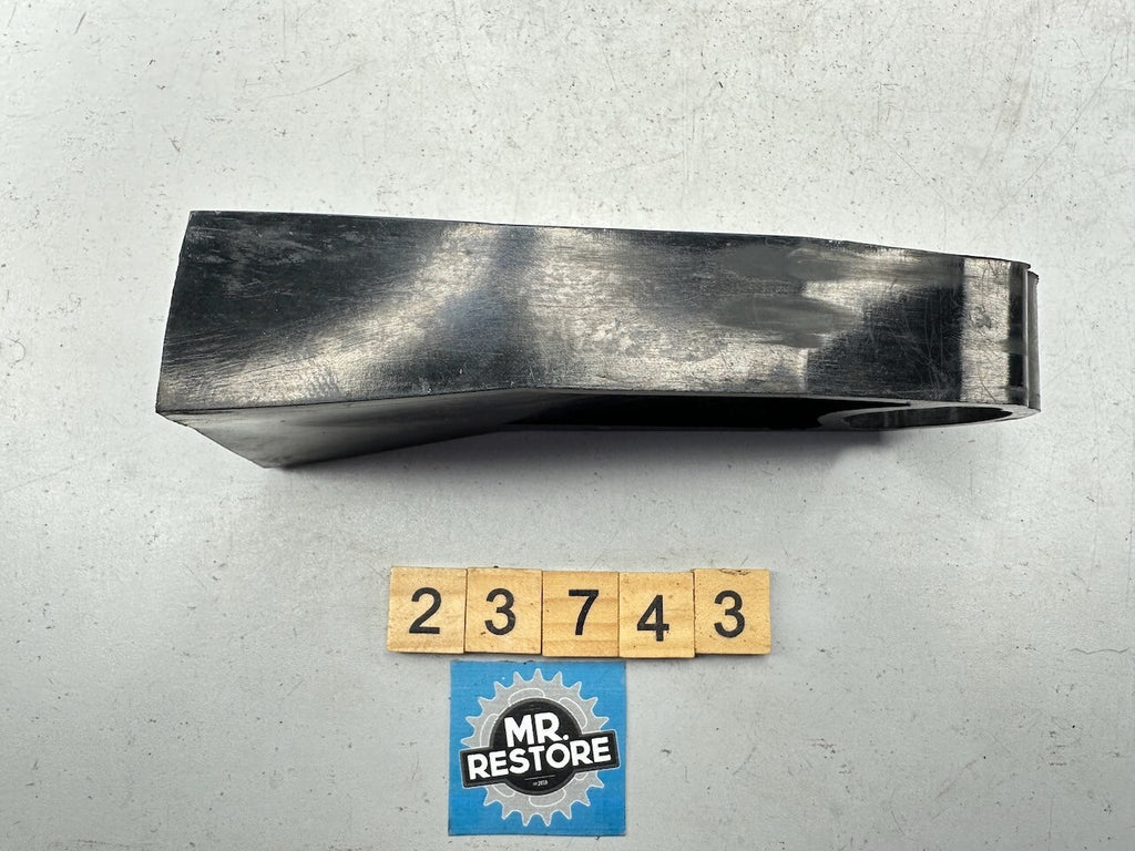 Kawasaki ZZR250 EX500 EX400 EX250 GPZ500 GPZ400 EL250 Chain Slider 55020-1218