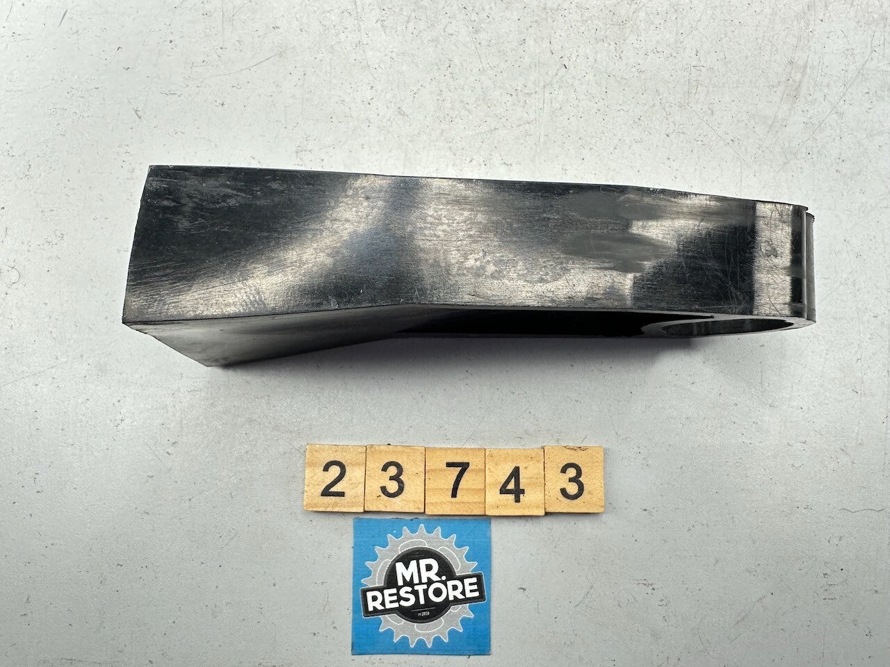 Kawasaki ZZR250 EX500 EX400 EX250 GPZ500 GPZ400 EL250 Chain Slider 55020-1218