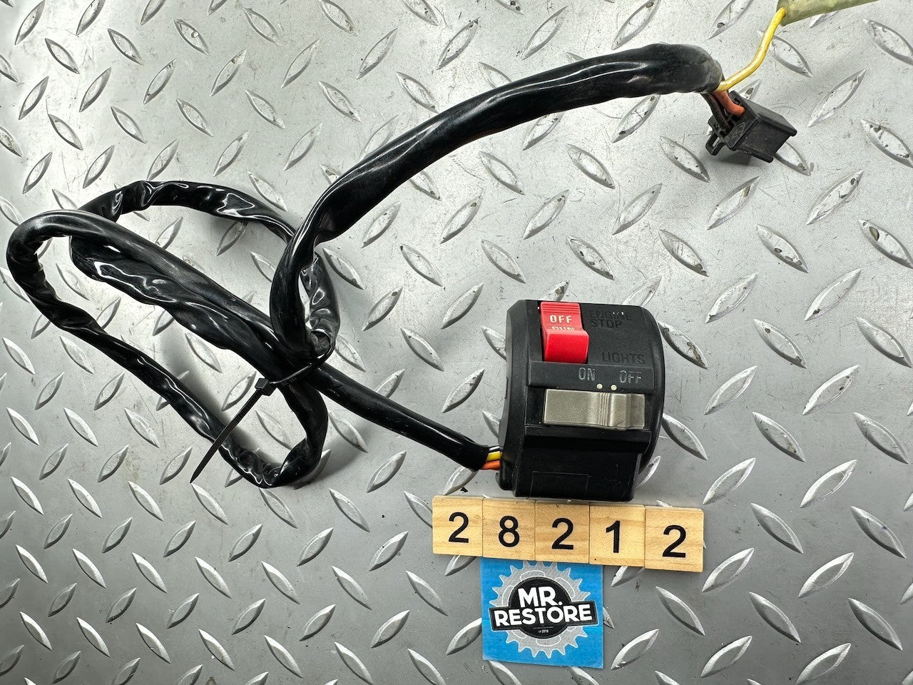 Suzuki RG500 RG400 RH Handlebar Switch Kill Lights (front part only)