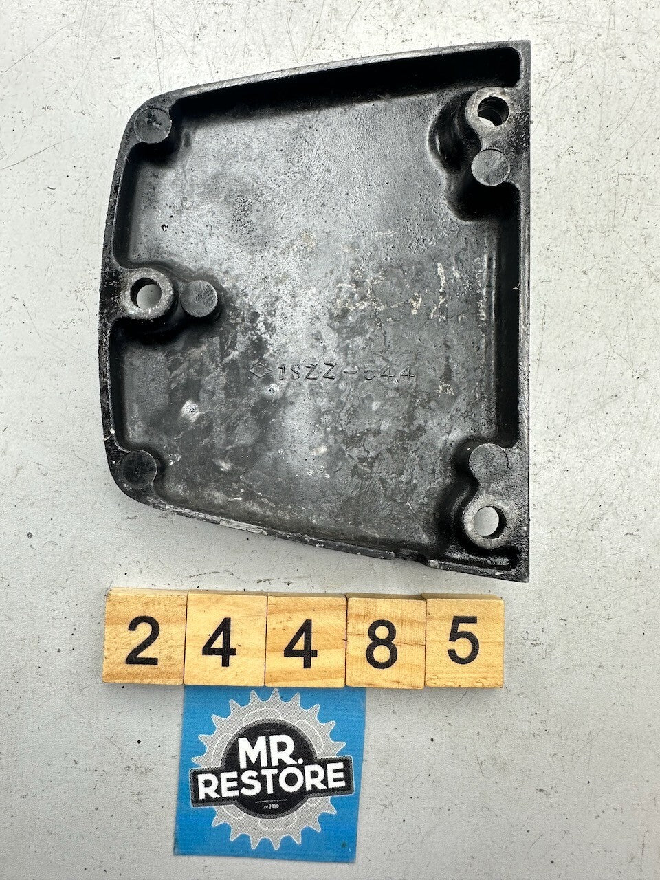 Suzuki RG250 Clutch Drive Adjuster Cover 1SZZ-544