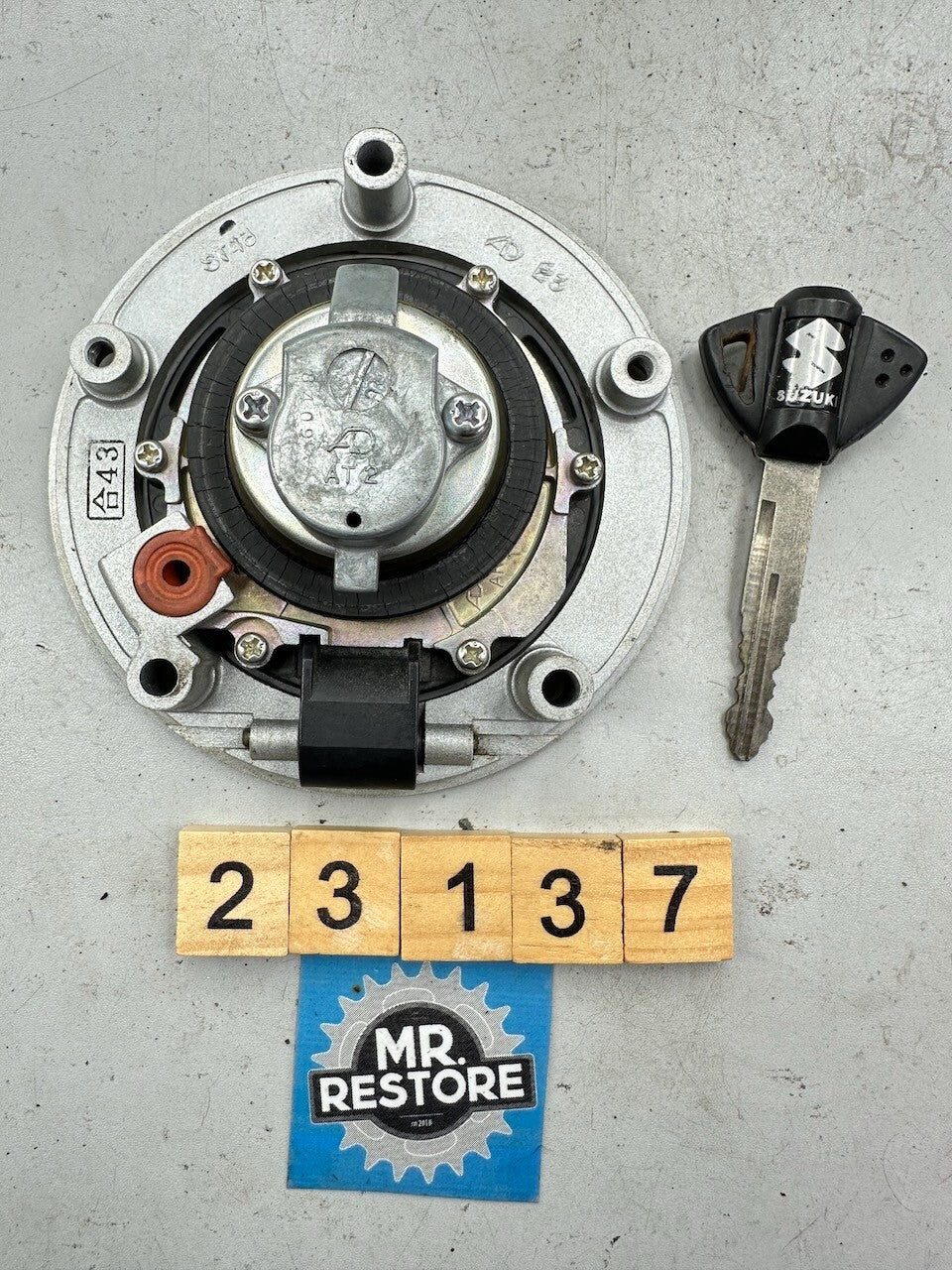 Suzuki GSXR1250 GSXR1000 GSXR750 GSXR600 GSF1200 GSF650 GSX1300 OEM Fuel Cap
