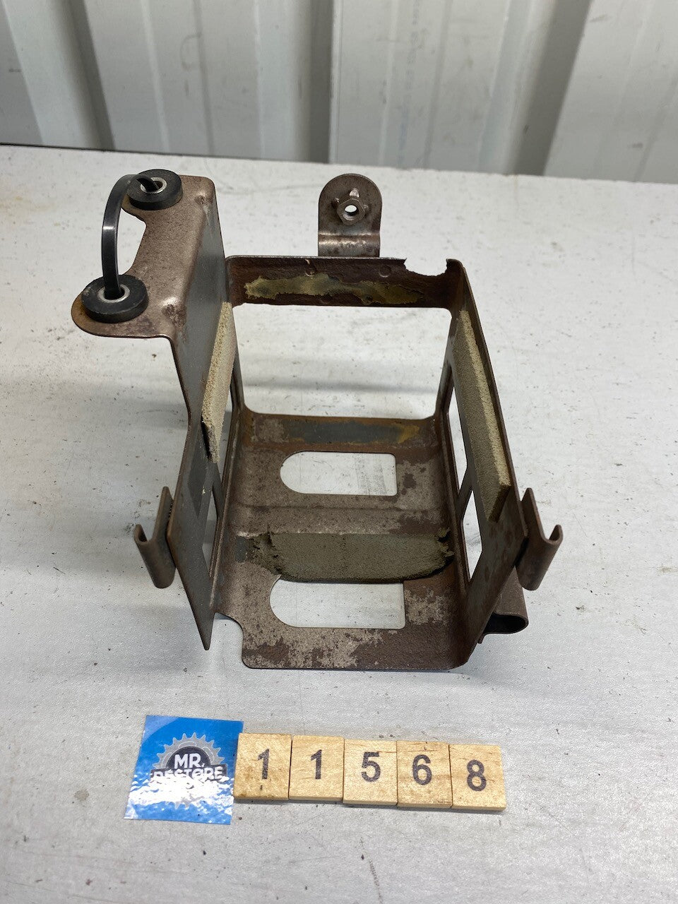 Suzuki GSX400 GSX250 GS450 Battery Box Holder 41540-11500