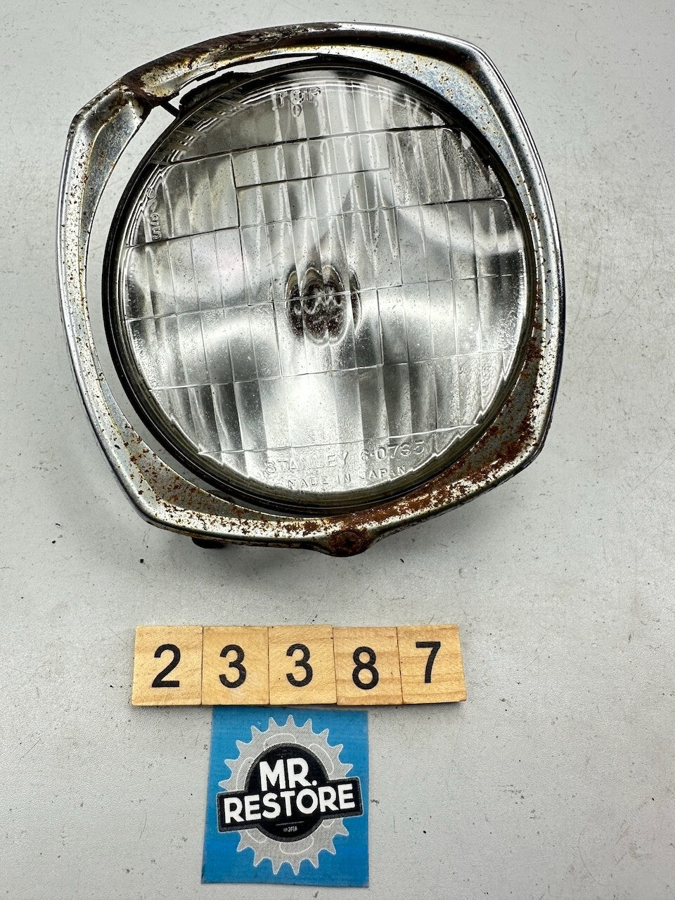 Yamaha V70 V80 V90 Head Light Lamp, Surround, Loom & Bulb (12v)
