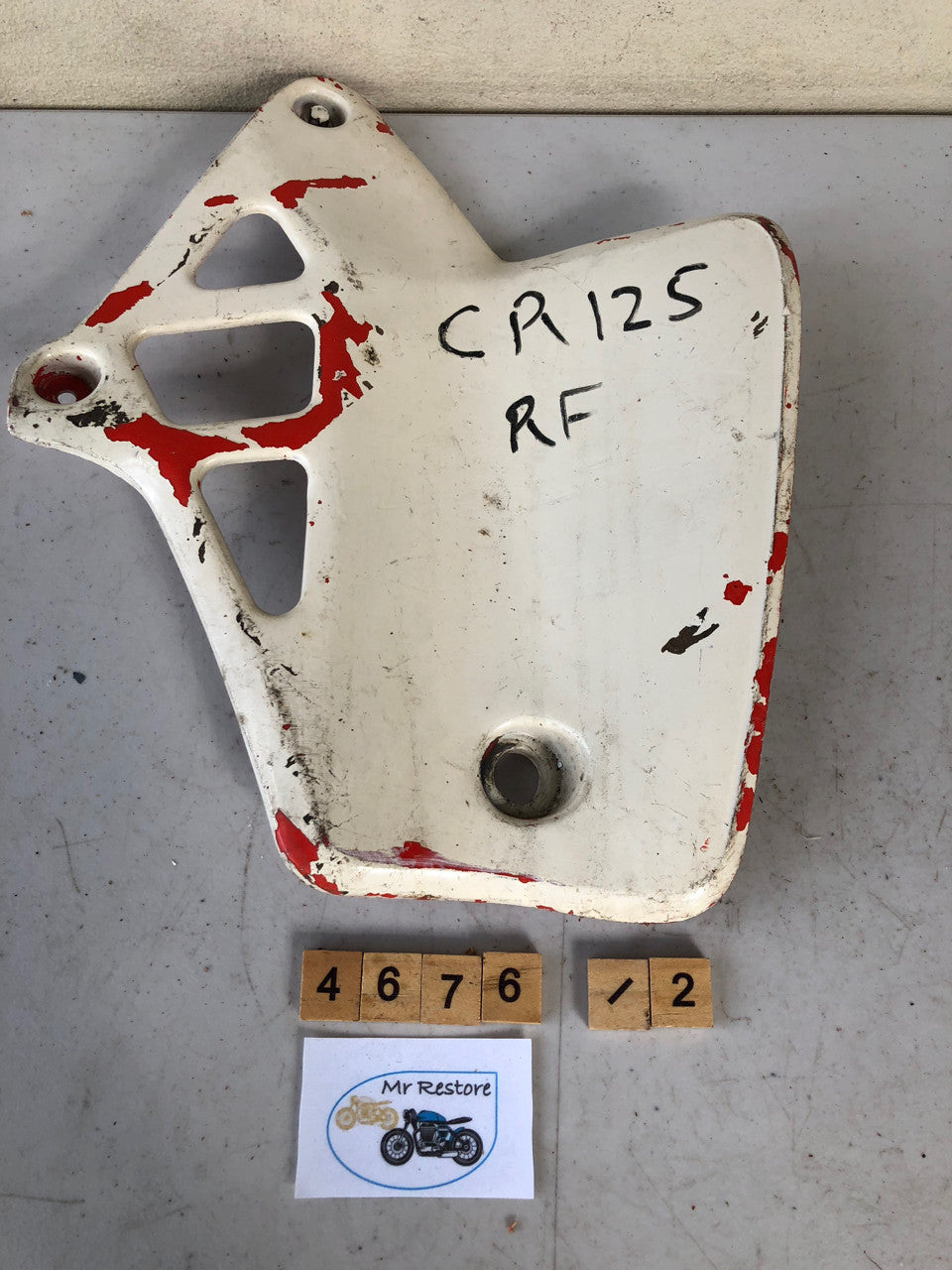 Honda CR125 R 1984 Right Hand Shroud Radiator OEM - 19030-ka3n-7330