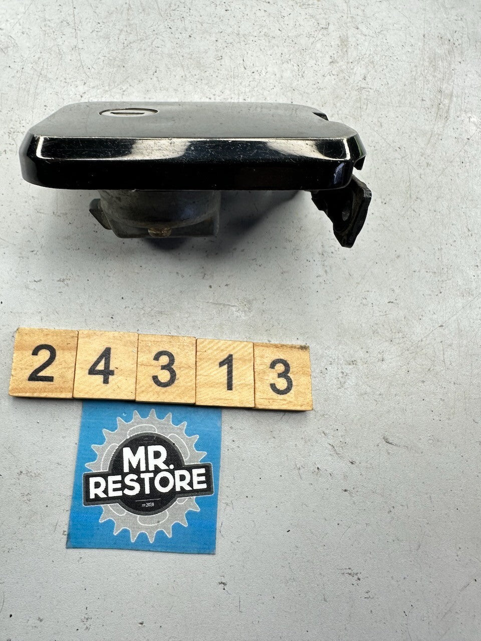 Kawasaki Z1100 Z1000 Z750 KZ1100 KZ1000 KZ750 GT550 OEM Fuel Tank Cap (No Key)