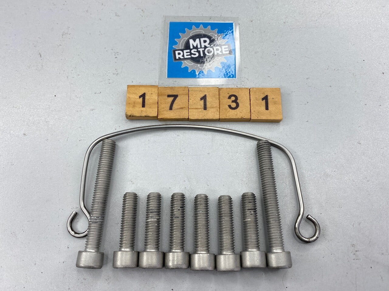 BMW R1100RT R850T 259T Upper Cable Holder & Set of OEM Handlebar Bolts 