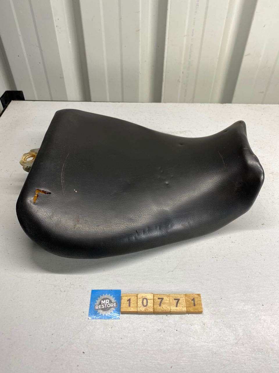 Yamaha FZR250 3LN Riders Pilot Seat 3LN-24712-00