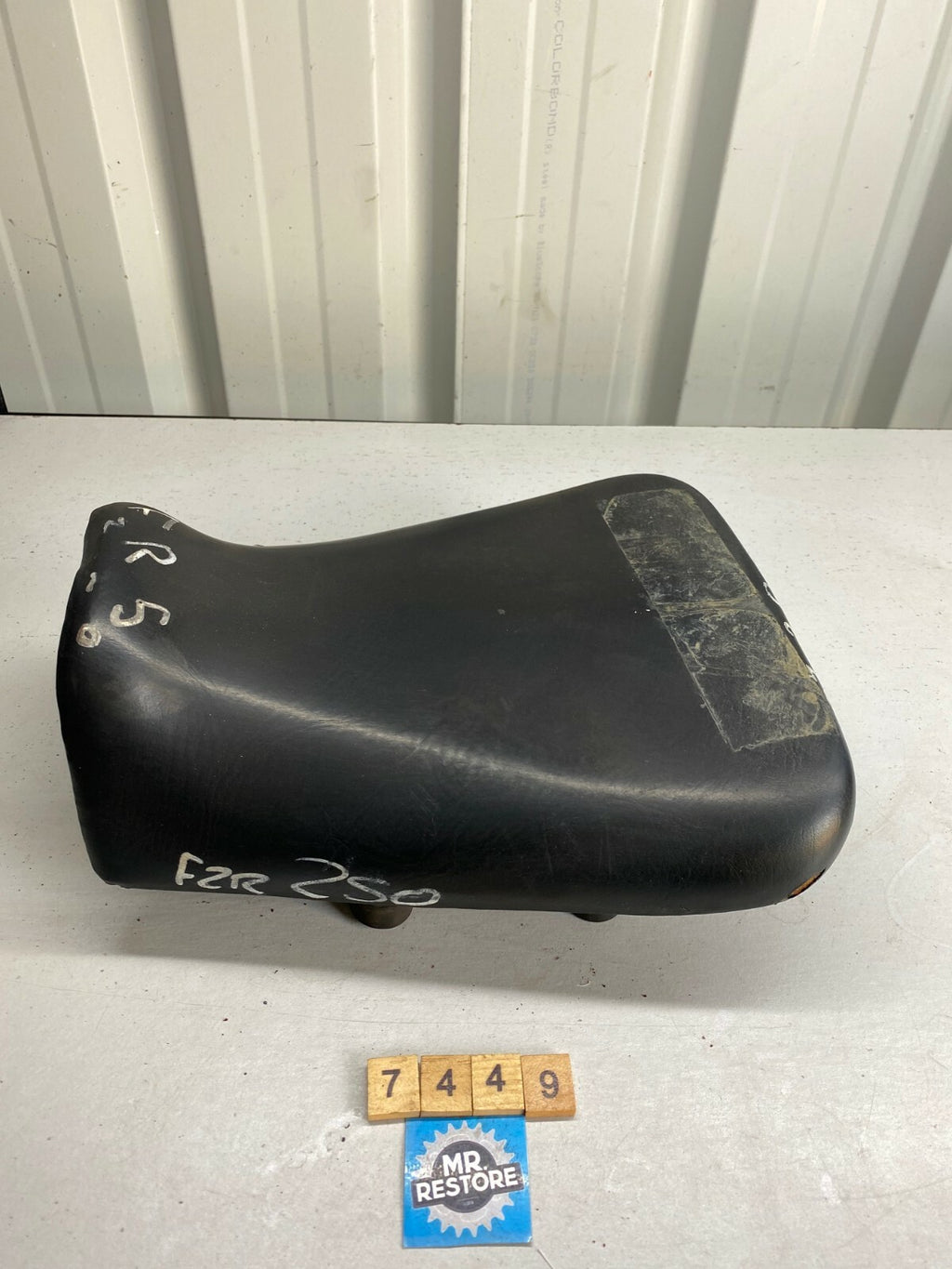Yamaha FZR250 2KR 3HX Riders Pilot Seat 2KR-24710 - 3HX-24710