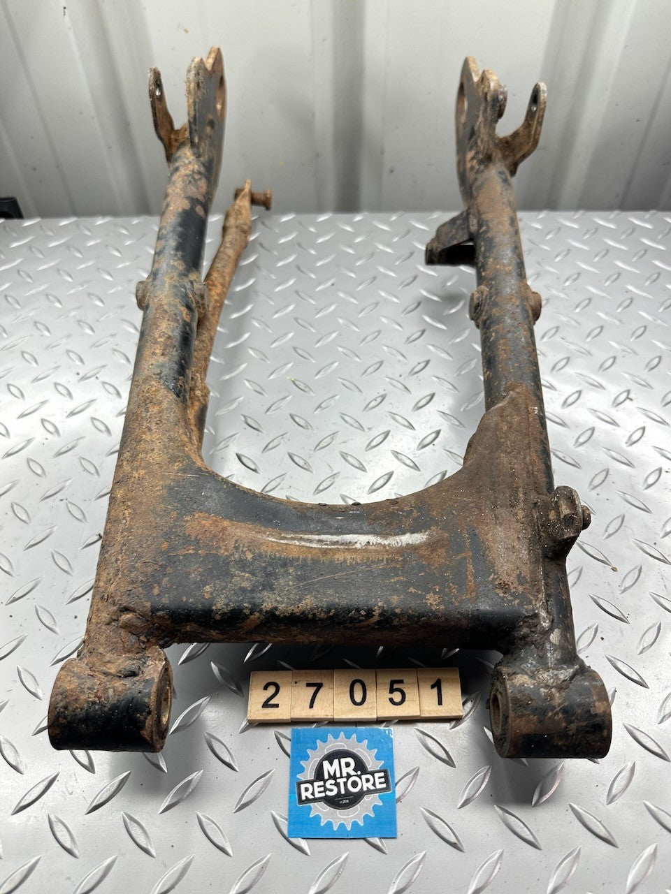 Yamaha AG100 1975 Swing Arm & Torque Bar