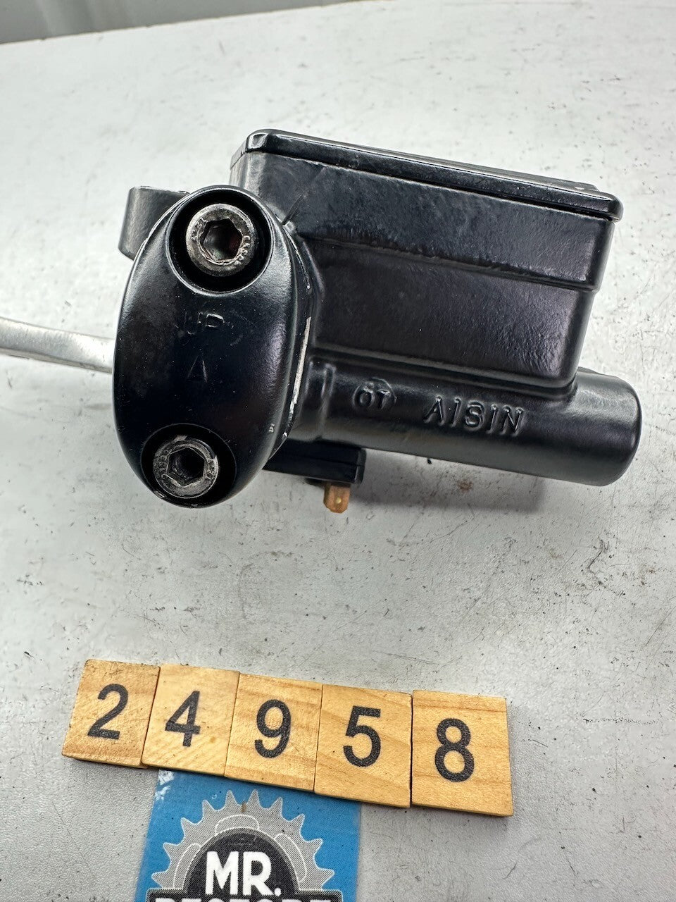 Yamaha V-Max 1200 Clutch Master Cylinder & Lever (Reconditioned) 1FK-26450-10