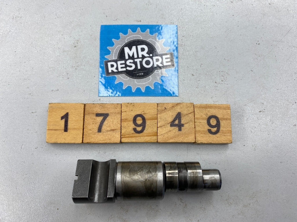 Honda XLV750R 1983 Rocker Arm Shaft B 14452-MG7