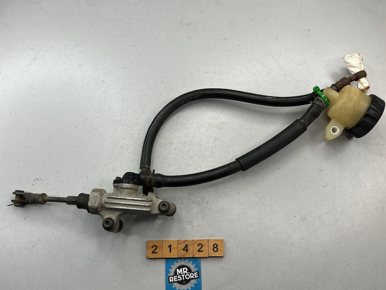 Yamaha TZR250 1986-88 1KT 2MA R1-Z Rear Master Cylinder & Reservoir 1KT-25850-50