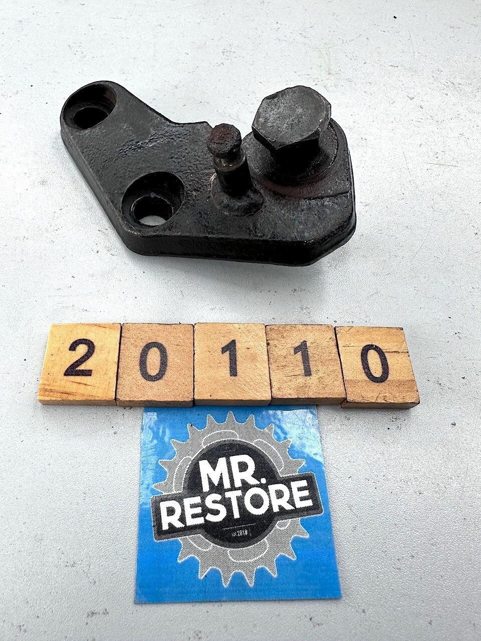 Yamaha TZR250 1986-88 1KT 2MA Side Stand Bracket, Bolt & Nut 2MA-27321