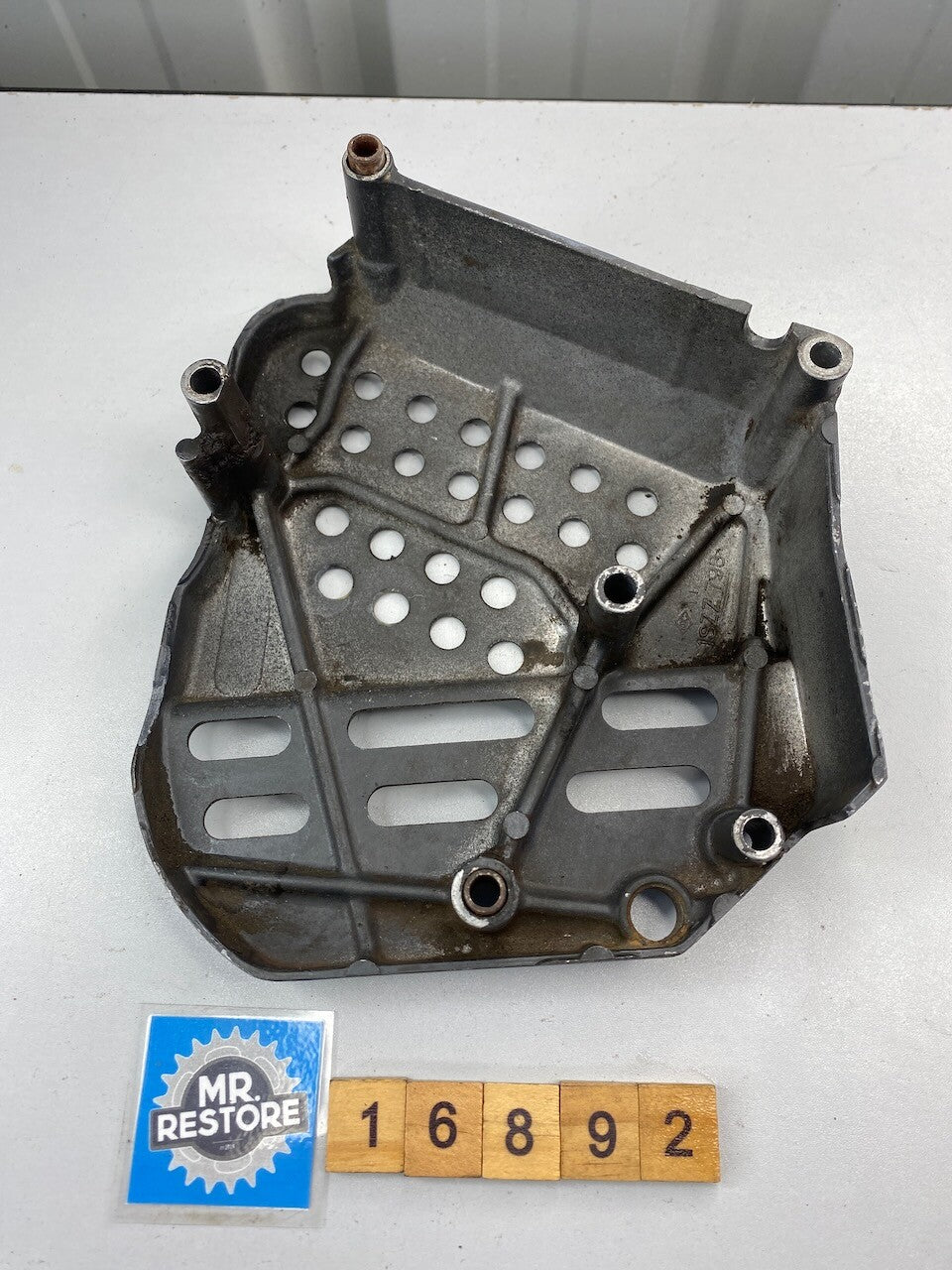 Suzuki GSXR750 J K L Engine Sprocket Cover 11361-17C0 or 11361-17C02