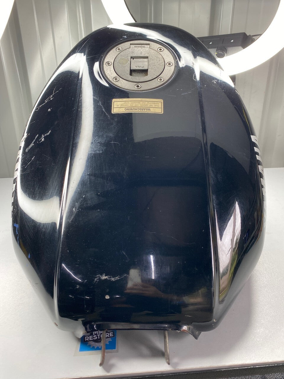 Yamaha FZR1000 EXUP Fuel Tank, Cap, Front Mount & fuel Tap 1990-95 (no key)