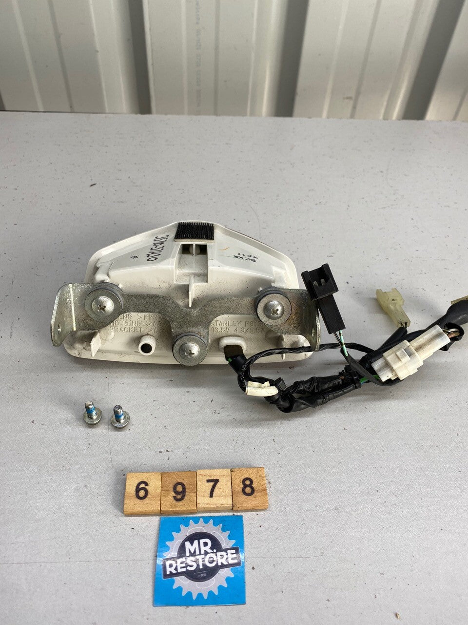 Suzuki GSXR600 GSXR750 Tail Light, Bracket Wire Loom OEM 35710-37H30 - Tested