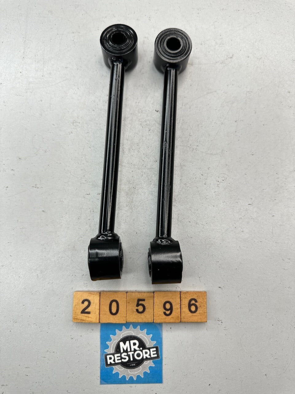 Yamaha RZ250 RZ350 RD350 RD250 YPVS Pair of Lower Engine Stays (repainted)