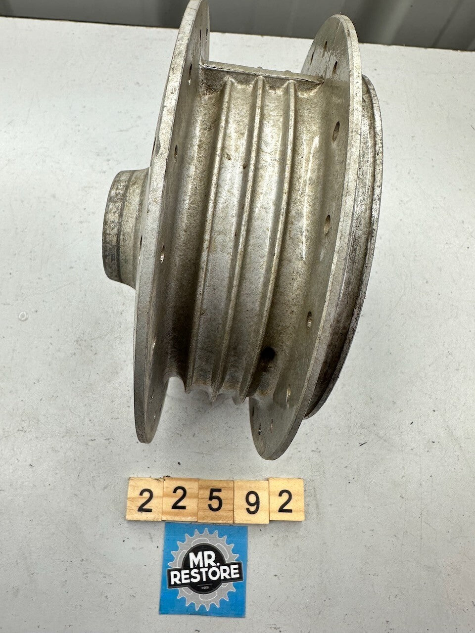 Yamaha IT125 3R9 1980-83 Front Wheel Hub