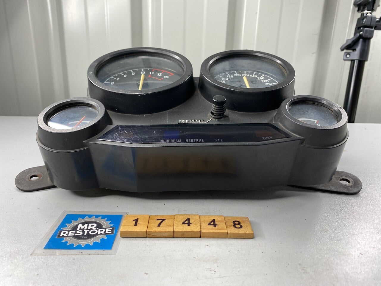 Kawasaki ZX10 Dashboard Meters Instruments KMH Only showing 15,000ks - tested