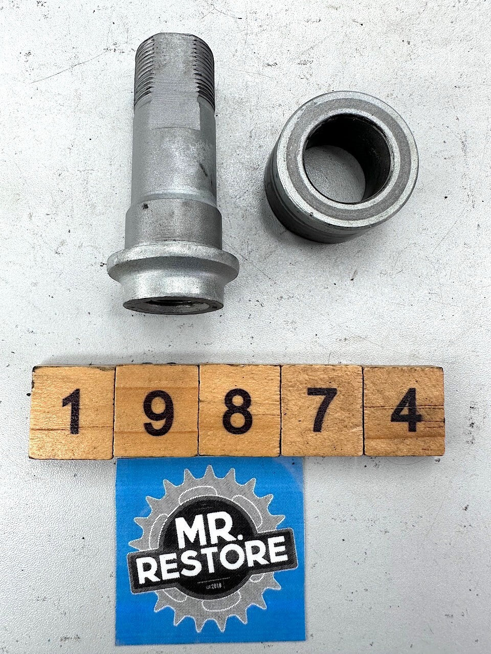 Yamaha V90 T 1982 Rear Wheel Axle Spacers
