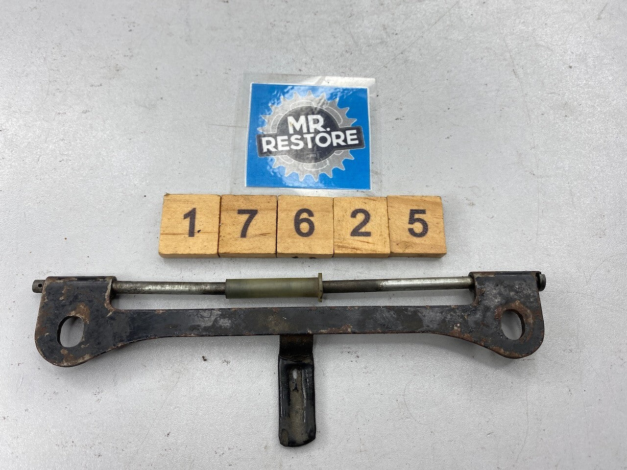 Honda GL1000 Goldwing 1976-79 Shelter Hinge 50414-371