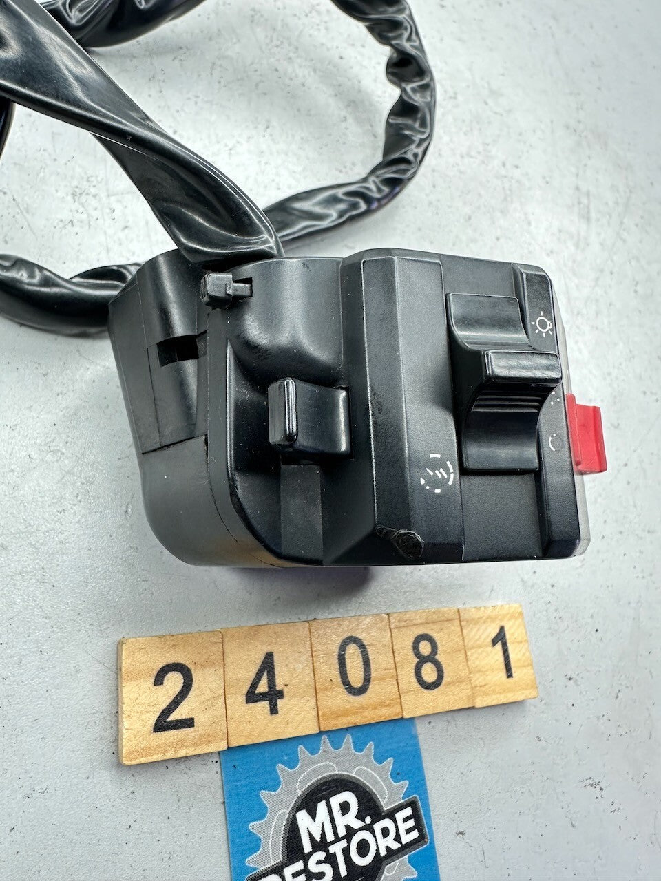 Triumph Speed Triple T300 - Right Handlebar Switch