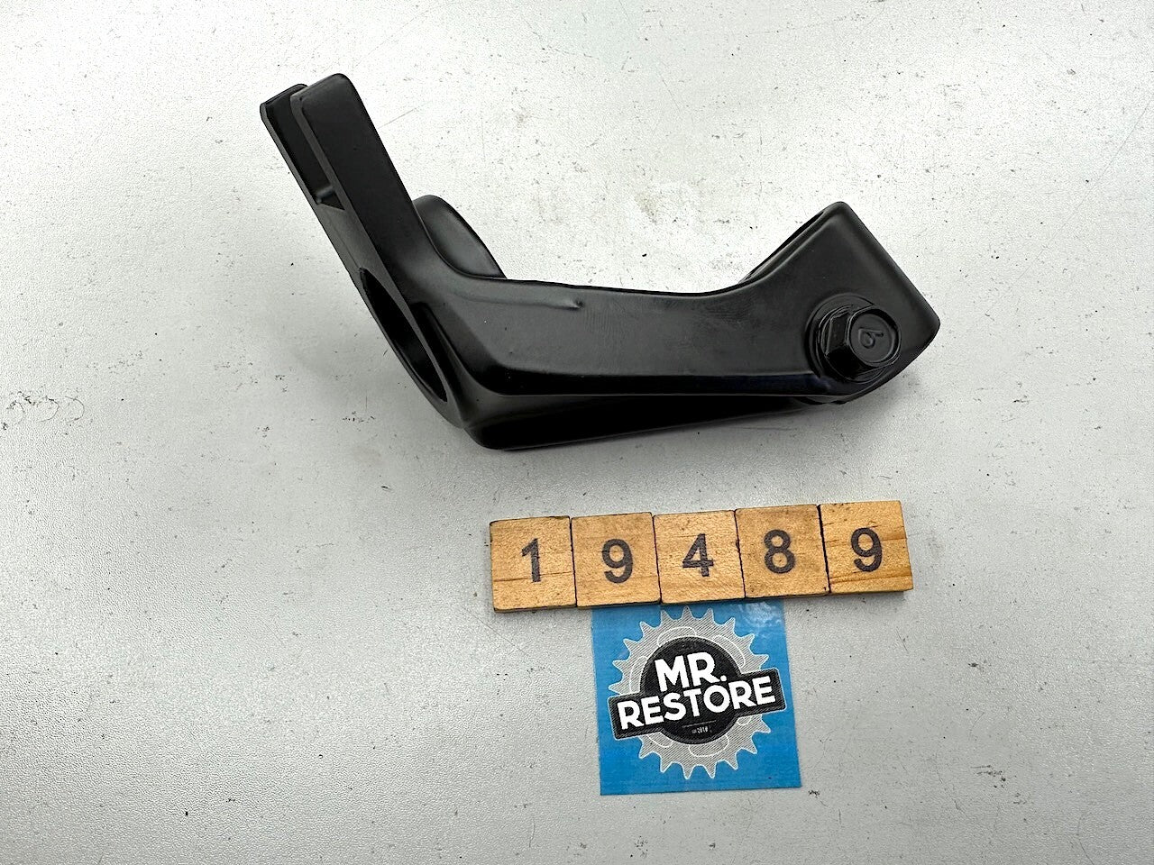 Kawasaki GT550 GT750 R/H OEM Handlebar Holder - Repainted 46012-1029