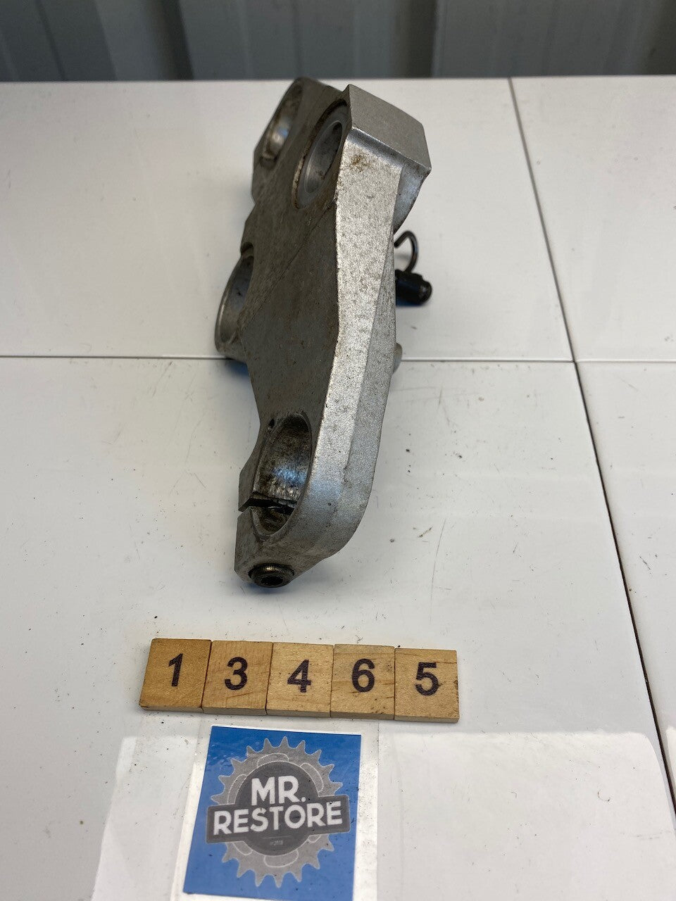 Yamaha FZR250 2KR 3HX1 Top Fork Clamp 2KR-23435