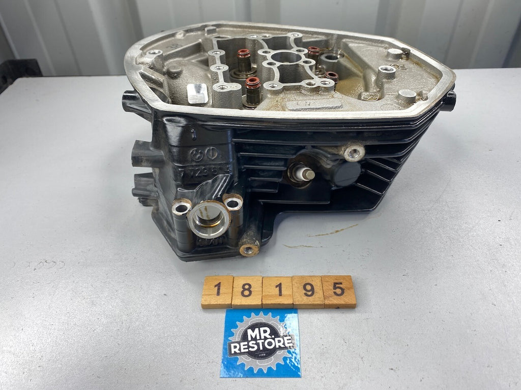 BMW R1200GS R/H Cylinder Head 7723604