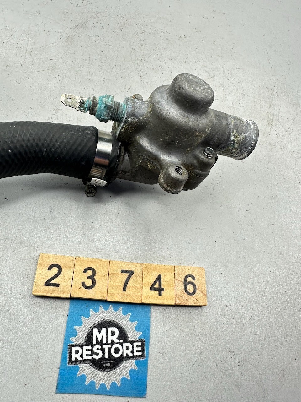 Kawasaki ZZR250 ZX250 GPX250 EX250 Thermostat Housing, Thermostat, Sensor, Inlet
