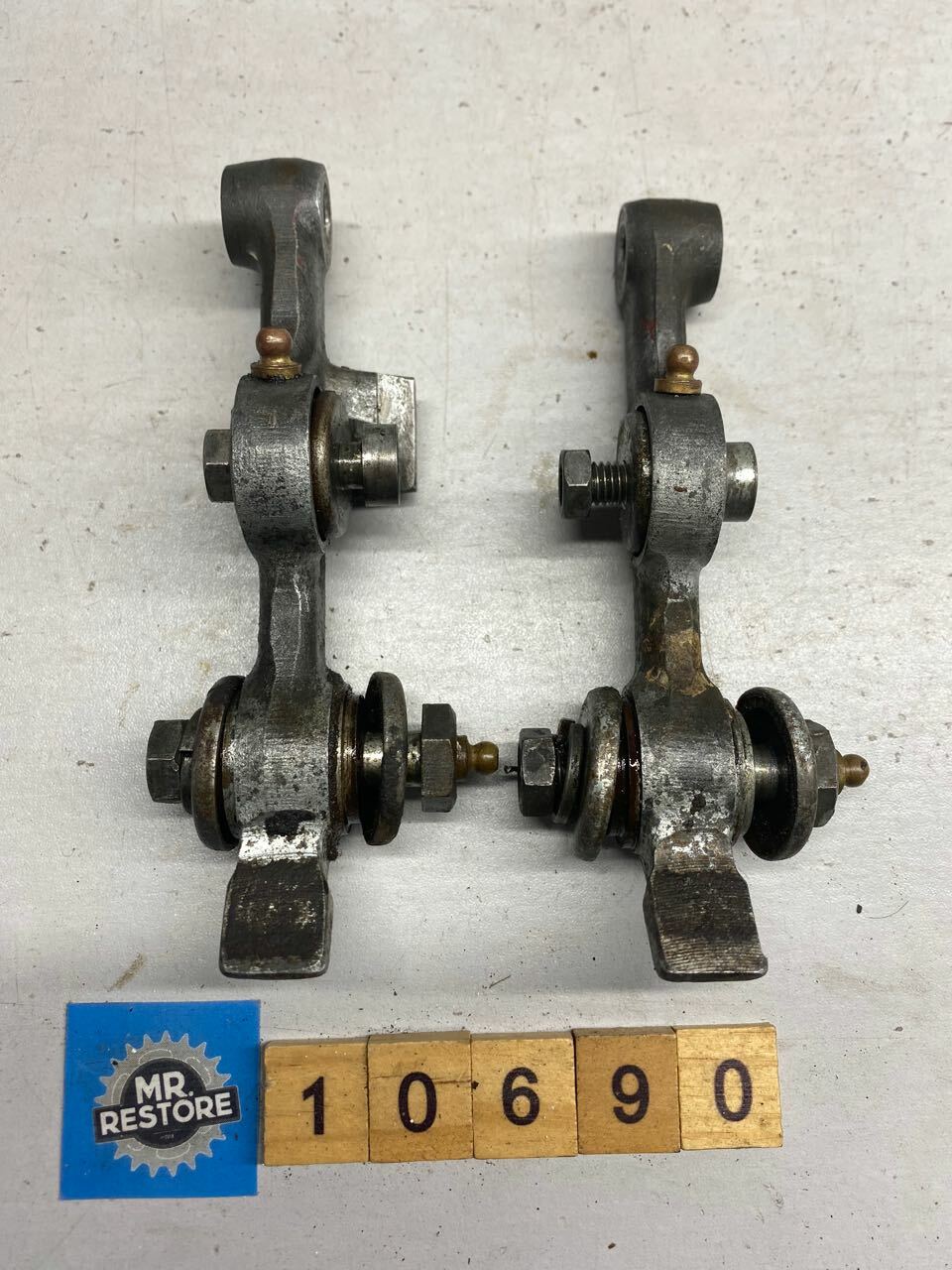 Suzuki U50 Front Suspension Linkage (pair)